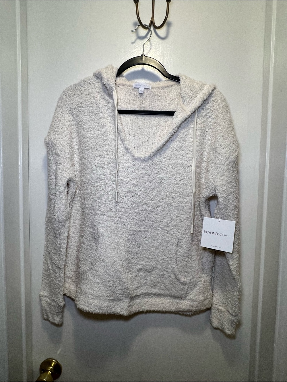 NWT Beyond Yoga Plush Drawstring Hooded Pullover - Cream